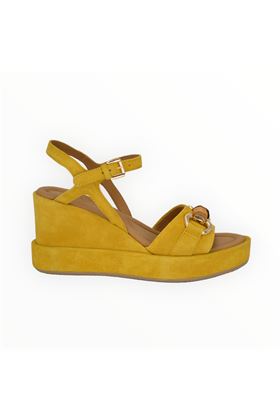 Zatterone donna in camoscio colore ocra. ALTRAOFFICINA | 1302-CAMOSCIO CURCUMA